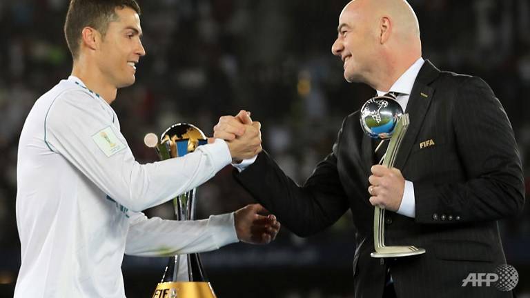 Ronaldo Ingin Pensiun di Real