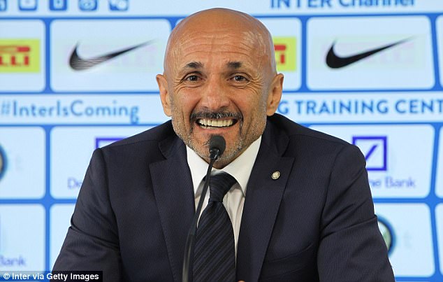 Pelatih Inter Milan Tidak Tertarik Dengar Bursa Transfer