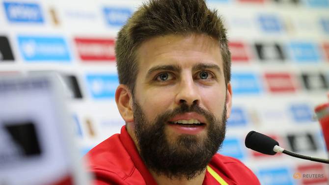 Bek Barca Pique Perpanjang Kontrak hingga 2022