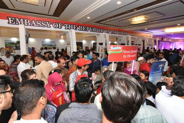 Suasana meriah Rawal Expo 2018.jpeg