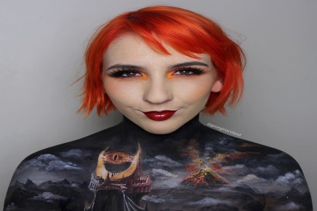 Makeup-artist-Georgina-Ryland-is-using-her-body-as-a-canvas-on-Instagram-creating-true-masterpieces-5a5812d719a49__880.jpg