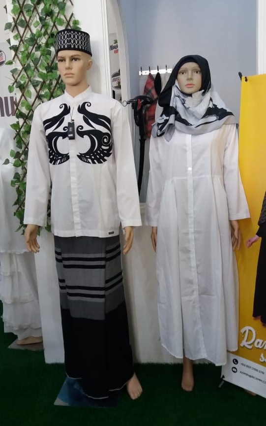 Busana muslim couple.jpg