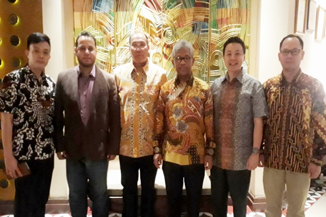 Dubes Iwan Mendiversifikasi Komoditi Nanas untuk Ekspor ke Pakistan Selain Kelapa Sawit.jpeg