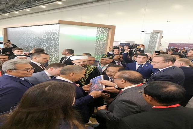 Presiden Republik Tatarstan, Federasi Rusia Kunjungi Paviliun Indonesia.jpg