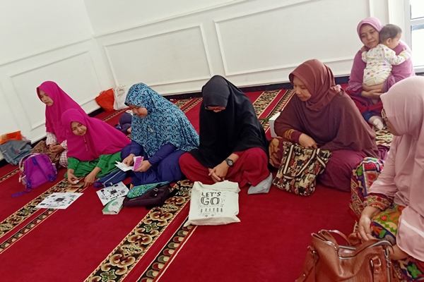 Sebagian Peserta.jpg