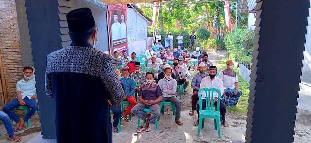 Warga Sukowono Hadir dengan Bermasker.jpg