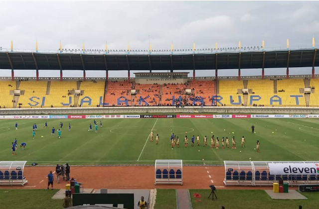 Stadion_Jalak_Harupat_HS.jpg Si Jalak Harupat