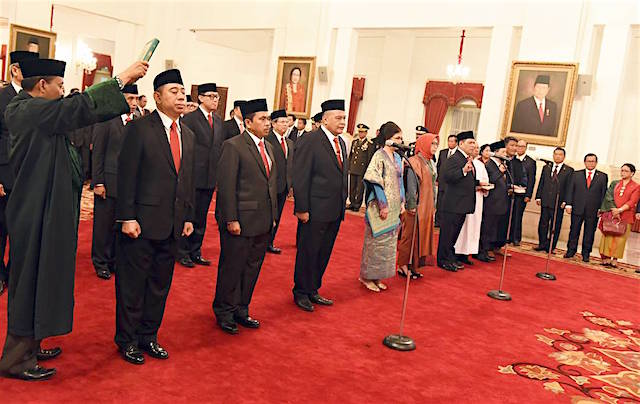 Saat Dilantik Jadi Dubes Luar Biasa RI di Filipina.jpg