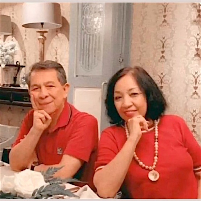 Semasa Bersama Istri Tercinta.jpeg