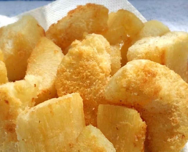 Singkong Goreng Gurih Merekah.jpeg