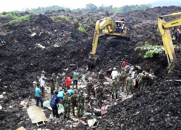 Gunung Sampah Meledak di TPA Leuwigajah, 22 Februari 16 Tahun Silam.jpeg