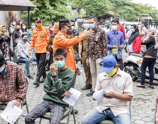 Suasana Pelayanan Vaksinasi di Kantor PKK