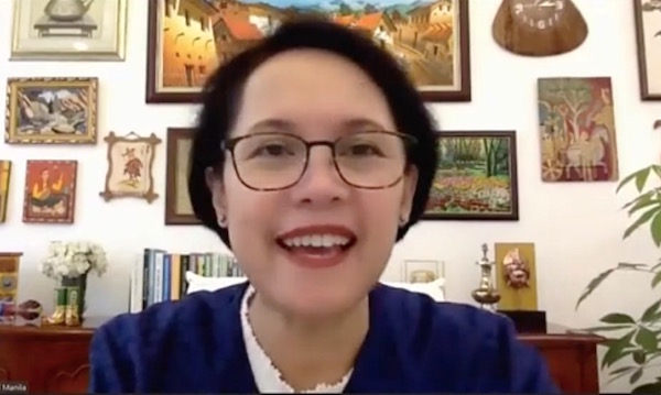Lusie Susantono, Ketua IDN Manila.jpeg