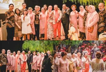 Melepas rindu dengan keluarga besar dalam tawa bahagia.jpg