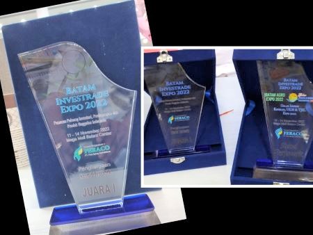 Dua Trofi untuk Kabupaten Jember, Juara 1 Stand Terbaik dan Juara Favorit di Pameran Batam, Kalimantan Timur.jpg
