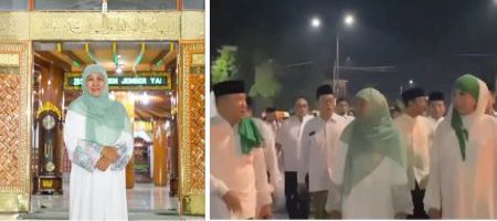 Sholat Tarawih di Masjid Jami' Al-Baitul Amin.jpg