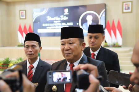 Bupati Hendy Beri Keterangan kepada Media Usai Melantik Sekda Baru Jember, Hadi Sasmito.jpg