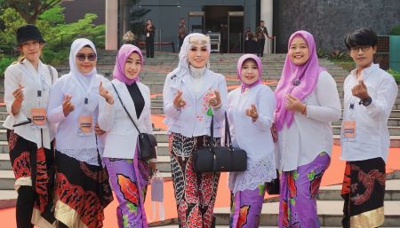 Panggilan lintas generasi untuk lestarikan dan kembangkan batik Indonesia.jpg