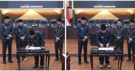 Penandatangan Raperda tentang Penyertaan Modal Daerah kepada PDP Kahyangan Jember menjadi Perda.jpg