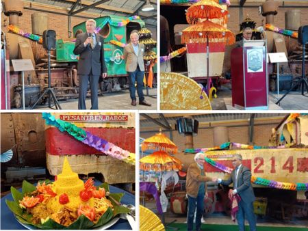 Dubes RI untuk Belanda, YM Mayerfas, beri sambutan, jabat tangan dengan Kepala Museum dan Konservator, serta sajikan tumpeng untuk penamaan Lokomotip.jpg